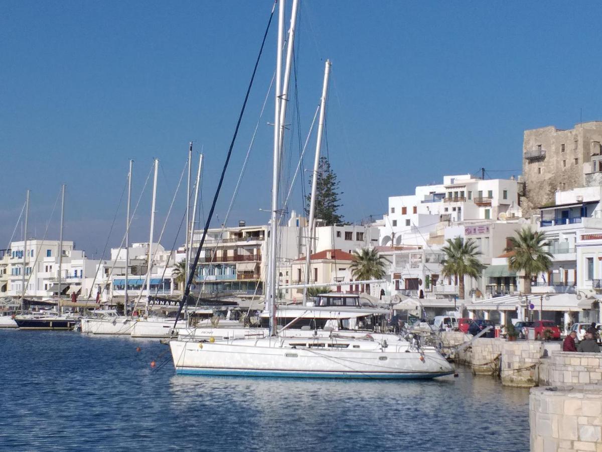 Yacht Marine Maison Naxos City
