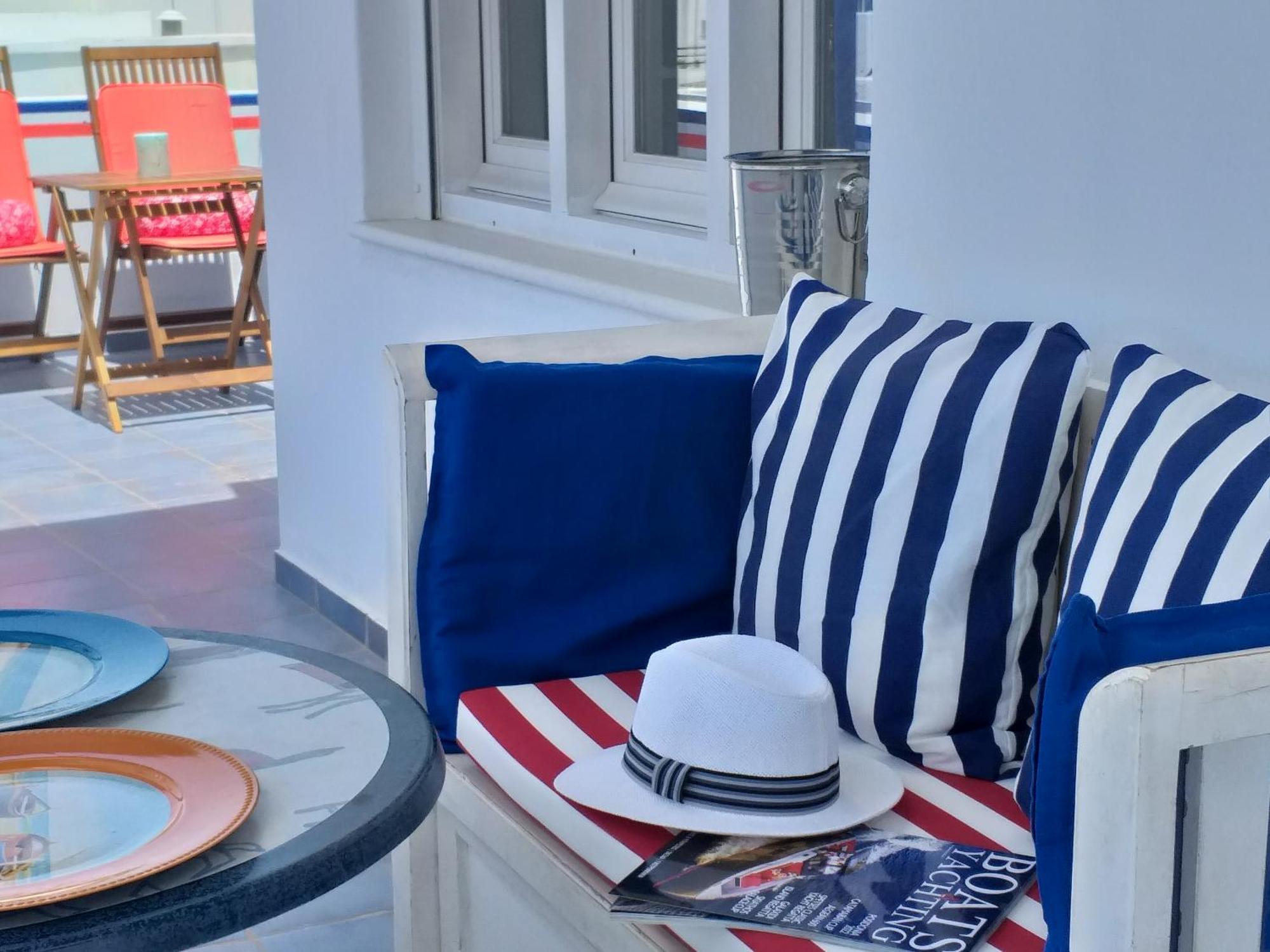 Yacht Marine Maison * Naxos City